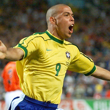 Load image into Gallery viewer, BRAZIL 1998 HOME X RONALDO
