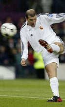 Load image into Gallery viewer, REAL MADRID 2001/02 HOME
